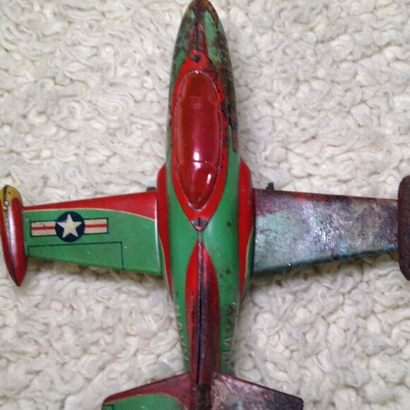 VINTAGE/ANTIQUE Korean War Friction Tin Toy, Barn Find; Navy, Vet, Collectible - Picture 6 of 6